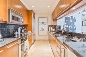 901 Brickell Key Blvd APT 2702, Miami, FL 33131, Sold 01/05/26