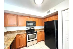 13820 NE 3rd Ct APT 109, North Miami, FL 33161, - MLS#A11909794