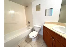 13820 NE 3rd Ct APT 109, North Miami, FL 33161, - MLS#A11909794