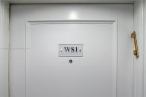 3000 Island Blvd Wste1, Aventura