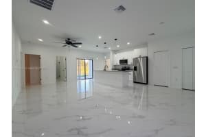 2706 72nd St W Lehigh Acres, FL 33971 - MLS#A11909823