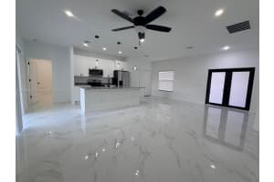 2706 72nd St W Lehigh Acres, FL 33971 - MLS#A11909823