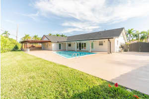 8425 SW 185th St, Cutler Bay, FL 33157, - MLS#A11909827