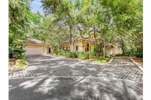 3504 Banyan Cir, Miami, FL 33133, - MLS#A11909839