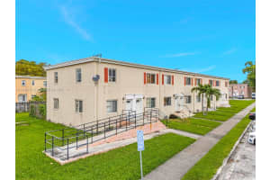 427 Nw 84th Ter 427 Miami, FL 33150 - MLS#A11909935