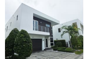 9870 Nw 75th Ter Doral, FL 33178 - MLS#A11909952