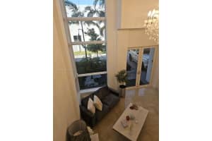 9870 Nw 75th Ter Doral, FL 33178 - MLS#A11909952