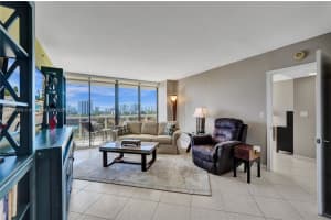 3600 Yacht Club Dr 904 Aventura, FL 33180 - MLS#A11909959