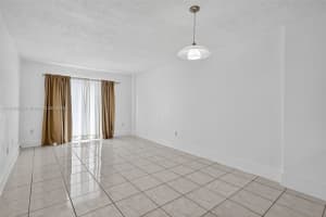 16465 NE 22nd Ave APT 116, North Miami Beach, FL 33160, - MLS#A11909982