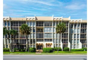 501 Three Islands Blvd 517 Hallandale Beach, FL 33009 - MLS#A11909999