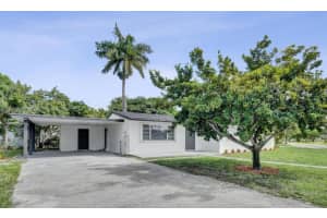 1143 Nw 18th St Fort Lauderdale, FL 33311 - MLS#A11910009