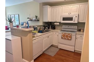 10 Aragon Ave 818 Coral Gables, FL 33134 - MLS#A11910053