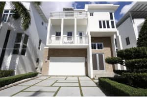 8277 Nw 34th St, Doral