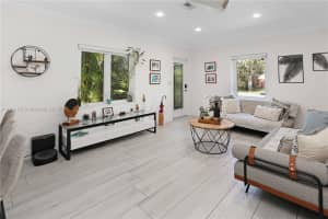 1400 Dewey St Hollywood, FL 33020 - MLS#A11910137