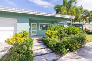 121 Se 7th St Pompano Beach, FL 33060 - MLS#A11910152