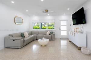 121 Se 7th St Pompano Beach, FL 33060 - MLS#A11910152