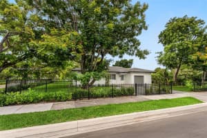 810 NW 7th St, Miami, FL 33136, - MLS#A11910192