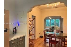 910 Lenox Ave 3 Miami Beach, FL 33139 - MLS#A11910247