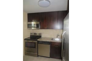 220 Sw 9th Ave 105 Hallandale Beach, FL 33009 - MLS#A11910260