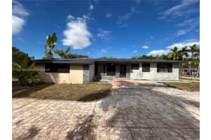 10441 Sw 48th St, Miami