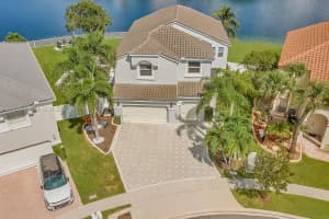 15697 Nw 12th Pl, Pembroke Pines