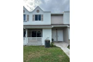 17440 Nw 67th Pl B-5 Hialeah, FL 33015 - MLS#A11910321