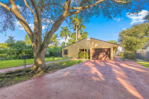 10667 Ne 11th Ct Miami Shores, FL 33138 - MLS#A11910323