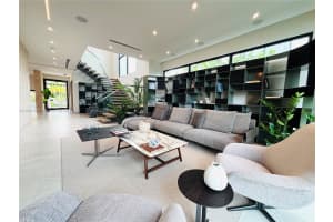 5825 Alton Rd Miami Beach, FL 33140 - MLS#A11910326