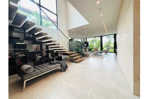 5825 Alton Rd Miami Beach, FL 33140 - MLS#A11910326