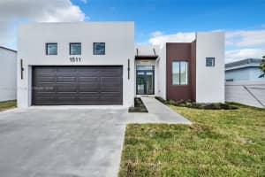 1511 Sw 40th Ter Fort Lauderdale, FL 33317 - MLS#A11910397