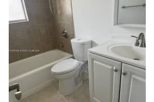 540 Se 2nd Ave J3 Deerfield Beach, FL 33441 - MLS#A11910436