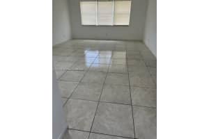 540 Se 2nd Ave J3 Deerfield Beach, FL 33441 - MLS#A11910436