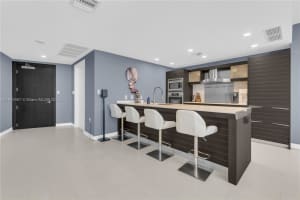 200 Biscayne Boulevard Way 3907 Miami, FL 33131 - MLS#A11910467