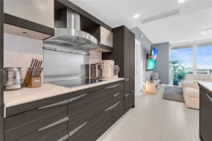 200 Biscayne Boulevard Way 3907 Miami, FL 33131 - MLS#A11910467