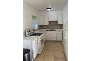 1820 Funston St B Hollywood, FL 33020 - MLS#A11910473