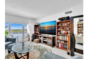 300 Bayview Dr APT 902, Sunny Isles Beach, FL 33160, - MLS#A11910498