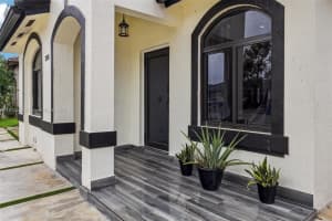 7754 Nw 201st Ter Hialeah, FL 33015 - MLS#A11910552