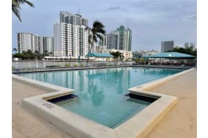 800 Parkview Dr 519 Hallandale Beach, FL 33009 - MLS#A11910564