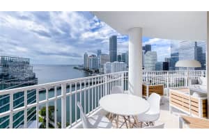 701 Brickell Key Blvd 1912 Miami, FL 33131 - MLS#A11910568