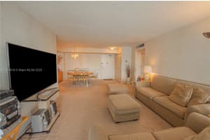 301 174th St 1917 Sunny Isles Beach, FL 33160 - MLS#A11910619