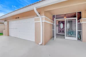 9208 Sun Pointe Dr Boynton Beach, FL 33437 - MLS#A11910635