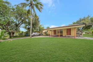 741 Sw 2nd Ct Hallandale Beach, FL 33009 - MLS#A11910671