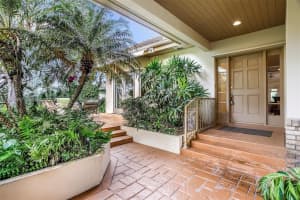 12001 Se Prestwick Ter Tequesta, FL 33469 - MLS#A11910697