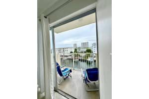 3615 NE 167th St APT 501, North Miami Beach, FL 33160, - MLS#A11910700