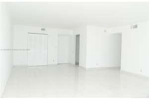 100 Bayview Dr APT 1028, Sunny Isles Beach, FL 33160, - MLS#A11910707