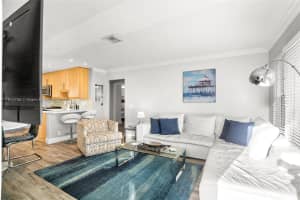 1611 Mayo St Hollywood, FL 33020 - MLS#A11910756