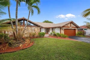 10949 Nw 1st Mnr Coral Springs, FL 33071 - MLS#A11910763