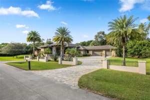 12321 NW 2nd St, Plantation, FL 33325, Sold 06/16/26