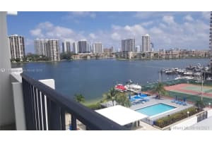 2780 Ne 183rd St 608, Aventura