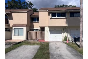 8247 NW 8th Pl, Plantation, FL 33324, Sold 12/05/25